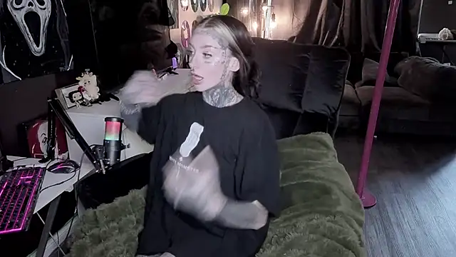 bambitatted online show from 07/19/26, 10:02
