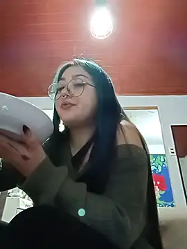 Snapshot of Dulcedeanis chatting on 09/14/25, 02:33 Dulcedeanis online show from 09/14/25, 02:33