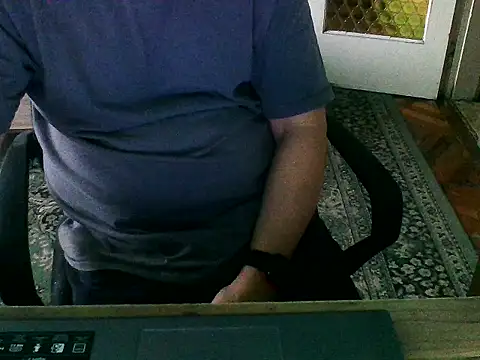 Snapshot of zee06 chatting on 11/16/25, 02:33 zee06 online show from 11/16/25, 02:33