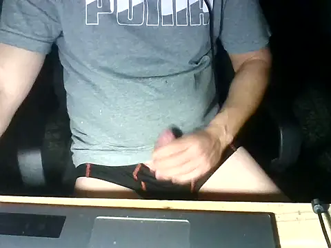 Snapshot of zee06 chatting on 11/19/25, 09:26 zee06 online show from 11/19/25, 09:26