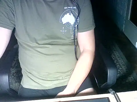 Snapshot of zee06 chatting on 11/28/25, 08:55 zee06 online show from 11/28/25, 08:55