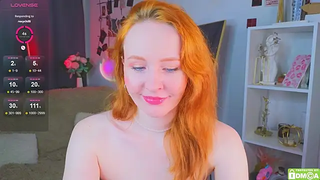 JoyceJones online show from 10/26/25, 07:09