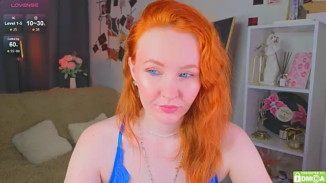 Snapshot of JoyceJones chatting on 11/10/25, 07:13 JoyceJones online show from 11/10/25, 07:13
