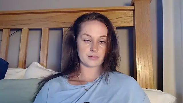 Blueeyedzaya  online show from 10/15/25, 01:11