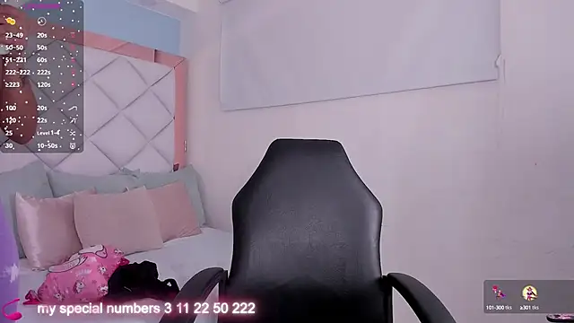 molly gomezz online show from 10/09/25, 10:19