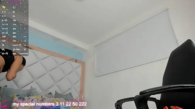 molly gomezz online show from 10/25/25, 01:51