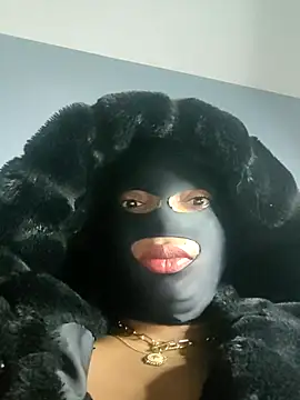 Snapshot of sweetybae75 chatting on 11/27/25, 11:07 sweetybae75 online show from 11/27/25, 11:07