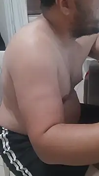 Urso Nerd online show from 10/29/25, 04:20