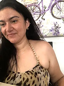 Snapshot of sweetdulcexxx chatting on 12/16/25, 04:34 sweetdulcexxx online show from 12/16/25, 04:34