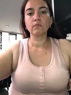 Snapshot of sweetdulcexxx chatting on 03/21/26, 04:21 sweetdulcexxx online show from 03/21/26, 04:21