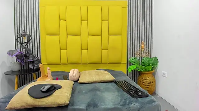 bryonycutee online show from 09/24/25, 12:19