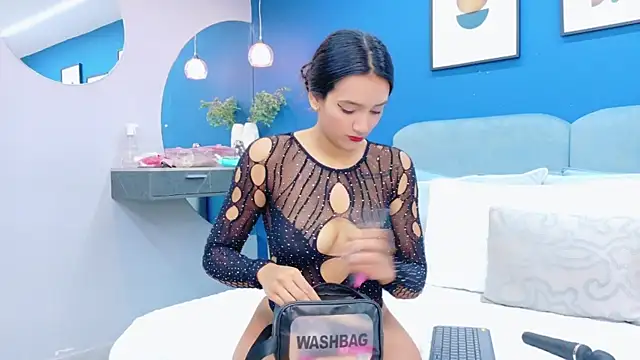 Snapshot of lixie_peyton chatting on 11/28/25, 12:19 lixie peyton online show from 11/28/25, 12:19