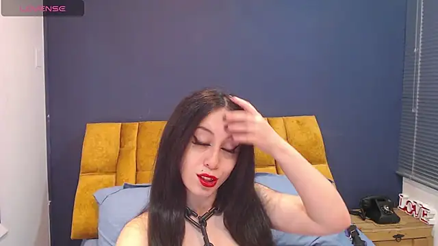 KendraaSimons online show from 11/18/25, 08:24