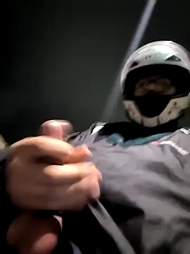 Snapshot of Burramo25 chatting on 10/09/25, 06:00 Burramo25 online show from 10/09/25, 06:00