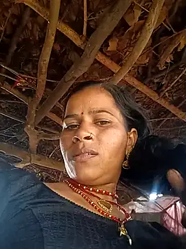 Suhani sharma1 online show from 09/29/25, 05:01