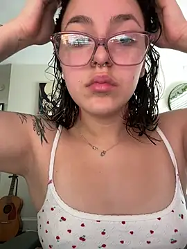 babykalirose online show from 04/27/26, 01:42