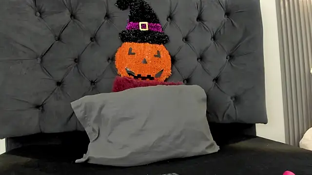 Sofia Seduccion online show from 10/23/25, 12:04