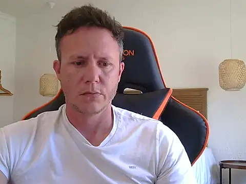 TroyDieselXXX online show from 12/05/25, 08:23