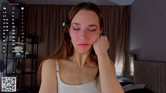 PetraHambelton online show from 11/26/25, 04:13