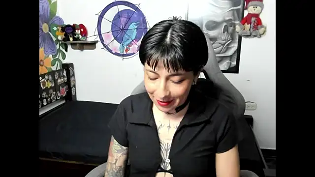 Luna0ciaran online show from 12/20/25, 06:20