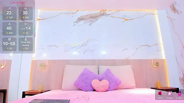 Snapshot of susan_elliot chatting on 12/04/25, 11:41 susan elliot online show from 12/04/25, 11:41