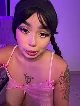 lucialauper  online show from 03/24/26, 12:26