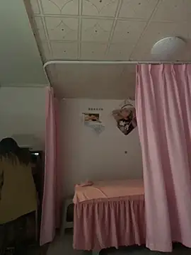 xlj4523 online show from 10/30/25, 07:32