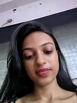 Snapshot of Your-Kitkat chatting on 10/04/25, 08:01 Your-Kitkat online show from 10/04/25, 08:01