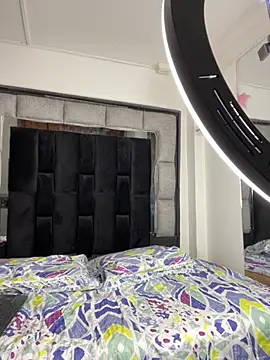 Snapshot of MR_MUSCLE chatting on 11/15/25, 11:51 MR MUSCLE online show from 11/15/25, 11:51