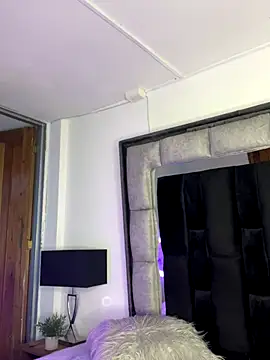 Snapshot of MR_MUSCLE chatting on 12/03/25, 11:52 MR MUSCLE online show from 12/03/25, 11:52