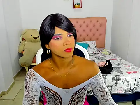 angelica bragann online show from 09/18/25, 03:25