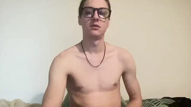 Snapshot of longdickelijah chatting on 11/15/25, 10:45 longdickelijah online show from 11/15/25, 10:45