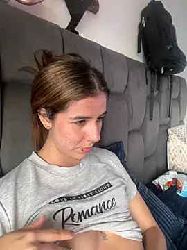 AllieYourGirl online show from 11/28/25, 09:28