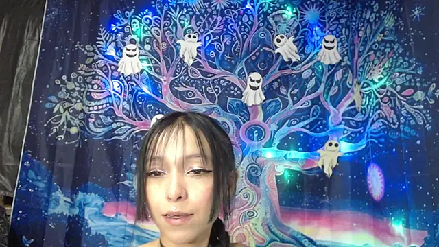 Zafira Mayeers online show from 10/21/25, 05:41