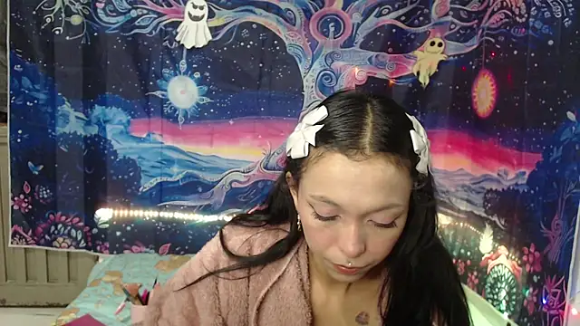 Zafira Mayeers online show from 10/24/25, 04:09