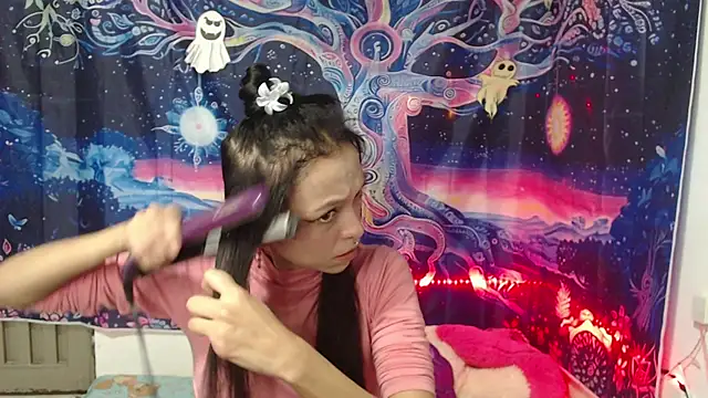 Zafira Mayeers online show from 10/27/25, 02:48