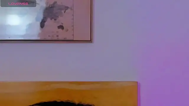 Snapshot of kitty_sweeety_ chatting on 12/16/25, 12:32 kitty sweeety online show from 12/16/25, 12:32