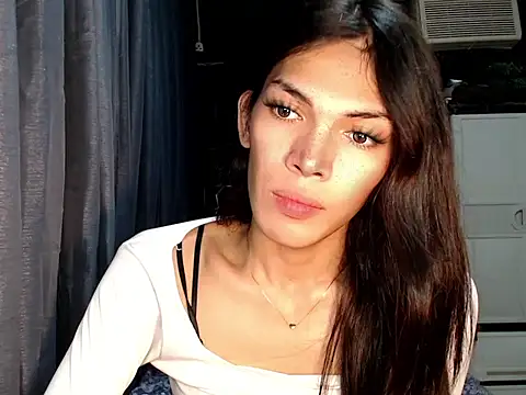 Snapshot of ladyhotcuming chatting on 07/25/26, 07:39 ladyhotcuming online show from 07/25/26, 07:39