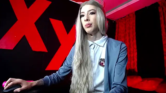 Snapshot of abrilbigcock chatting on 09/18/25, 02:57 abrilbigcock online show from 09/18/25, 02:57