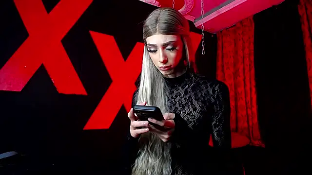 Snapshot of abrilbigcock chatting on 09/19/25, 02:24 abrilbigcock online show from 09/19/25, 02:24