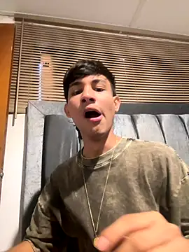 Snapshot of cody_fox10 chatting on 10/07/25, 07:11 cody fox10 online show from 10/07/25, 07:11