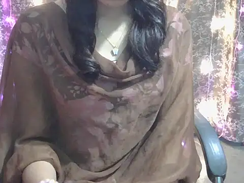 lovely soniya online show from 12/17/25, 06:19