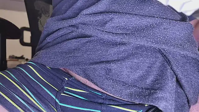 Snapshot of ozmsg chatting on 10/21/25, 05:30 ozmsg online show from 10/21/25, 05:30