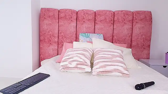 emmacurvy online show from 11/06/25, 03:07