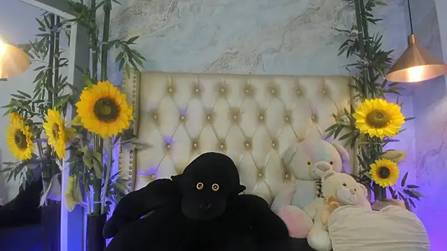 LittleeJaz online show from 05/20/26, 05:46