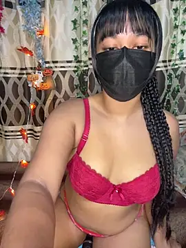 Snapshot of Ariana__Marie chatting on 10/31/25, 05:36 Ariana Marie online show from 10/31/25, 05:36