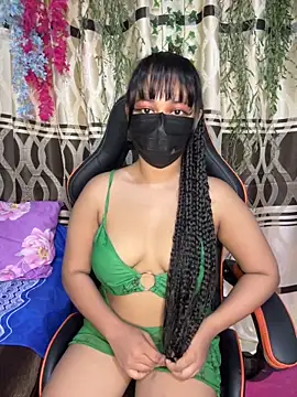 Snapshot of Ariana__Marie chatting on 11/17/25, 10:54 Ariana Marie online show from 11/17/25, 10:54