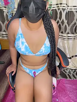 Snapshot of Ariana__Marie chatting on 12/13/25, 10:37 Ariana Marie online show from 12/13/25, 10:37