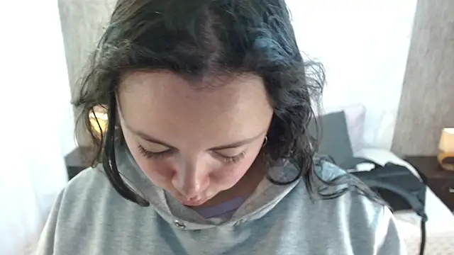 Snapshot of elamurray chatting on 10/30/25, 11:11 elamurray online show from 10/30/25, 11:11