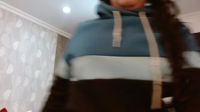 Snapshot of elamurray chatting on 11/20/25, 11:10 elamurray online show from 11/20/25, 11:10